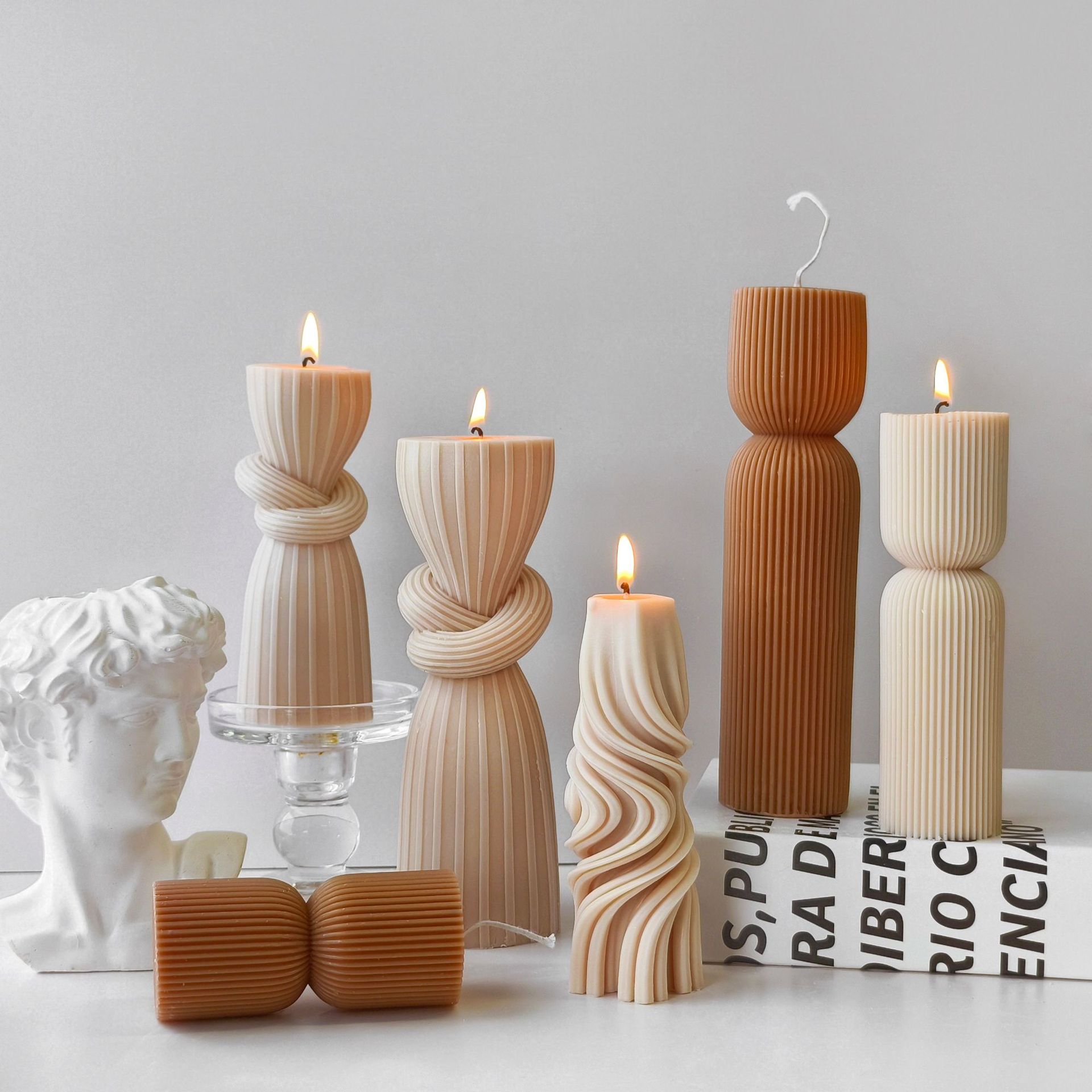Striped Cylinder Aroma Candle  - đánh giá và giá Soy Candle Fragrance Oil